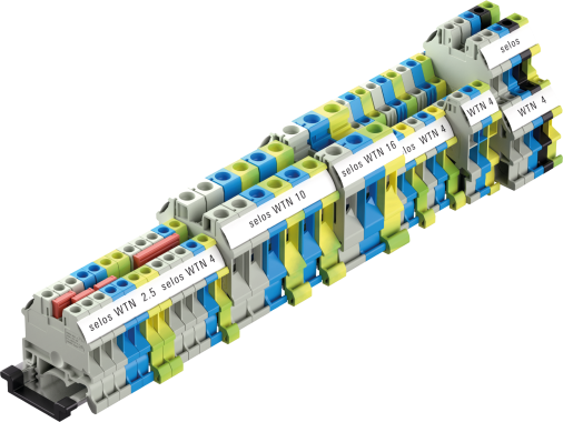 Mehrfarbige Reihenklemmen-Baugruppe auf DIN-Schiene, beschriftete selos WTN-Module für konfigurierbaren Schaltschrankbau.